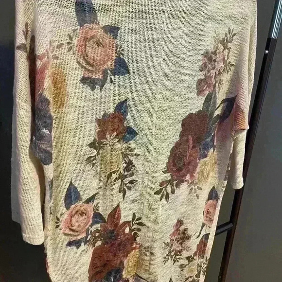 Live in The Moment Size M Women's Lightweight Floral Boho Open Front Cardigan - Picture 12 of 13